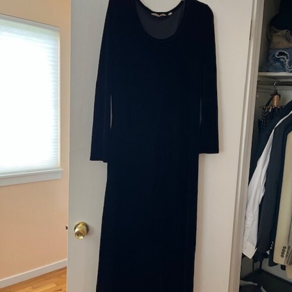 Dresses and Jumpsuit for work - Picture 8 of 8